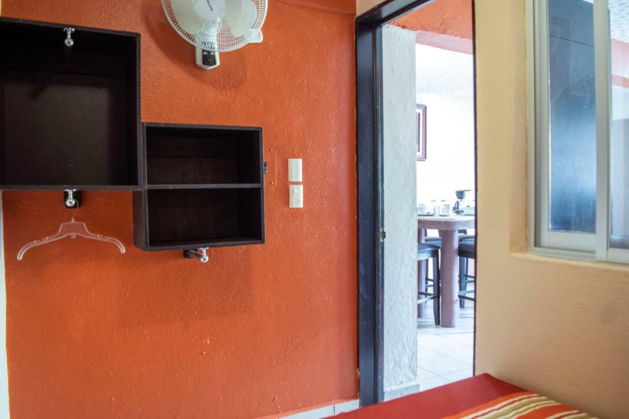 Isabel Suites Zihuatanejo Exterior foto