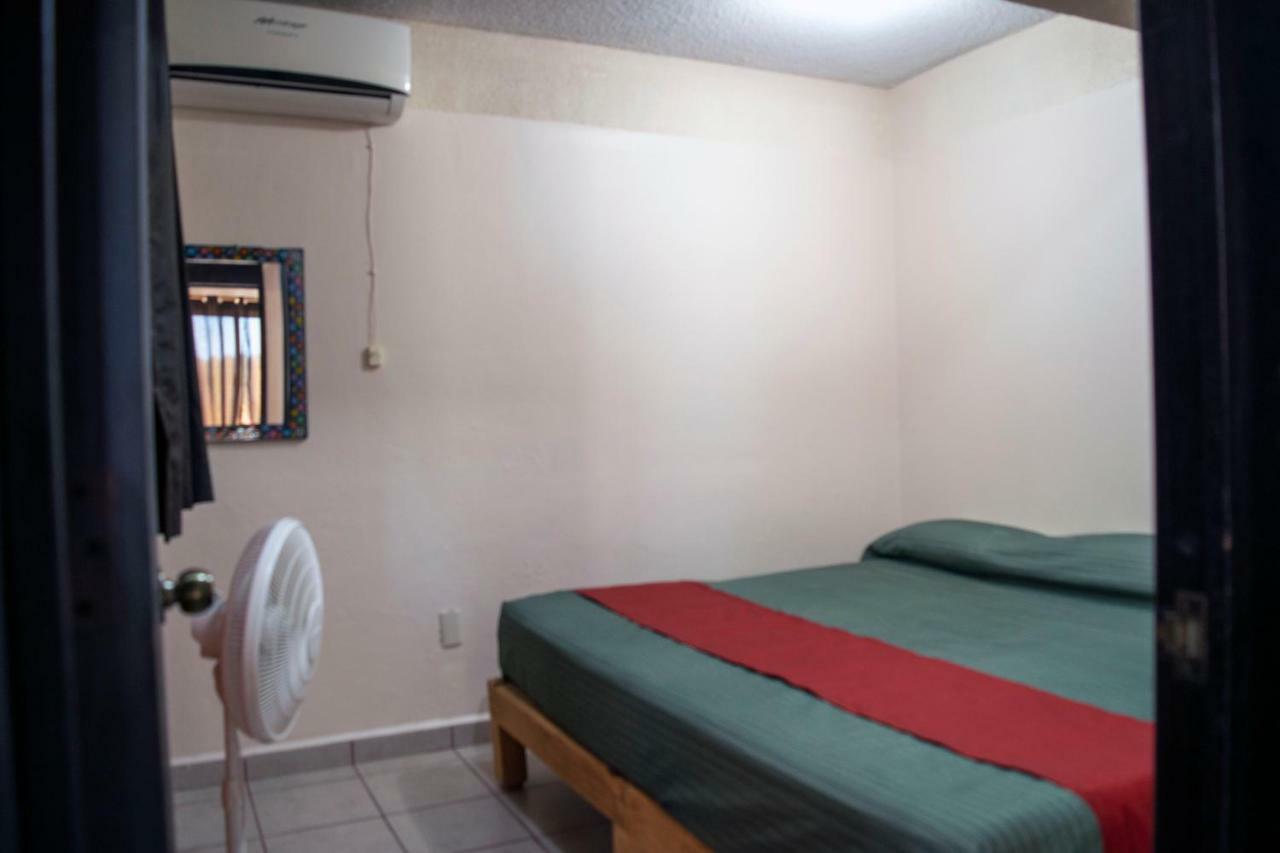 Isabel Suites Zihuatanejo Exterior foto