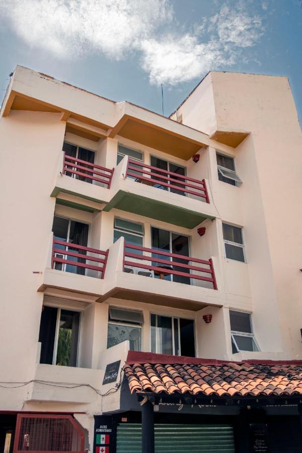 Isabel Suites Zihuatanejo Exterior foto